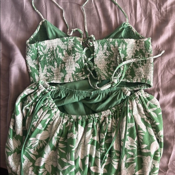 Dress - Picture 3 of 4